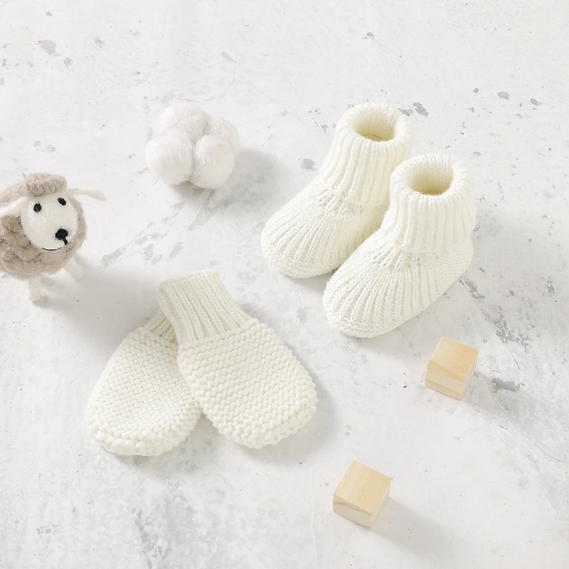Cotton Knit Mittens and Booties - Snowy